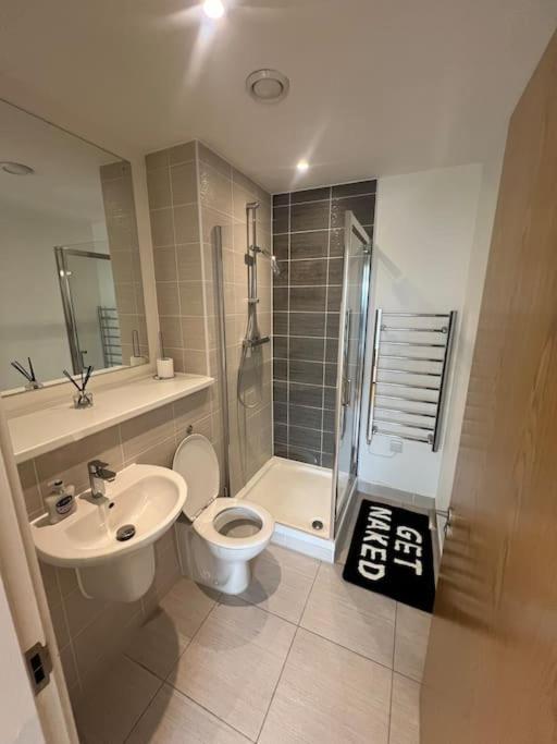 2 Bed Corner Apartment With Gym Манчестер Екстер'єр фото